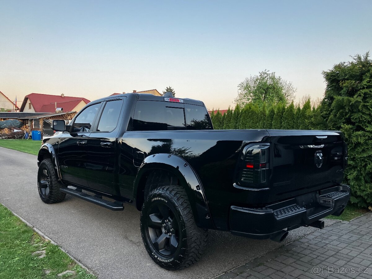 Dodge Ram 1500 5.7 HEMI - 4x4 - 2019 - OFFROAD PAKET