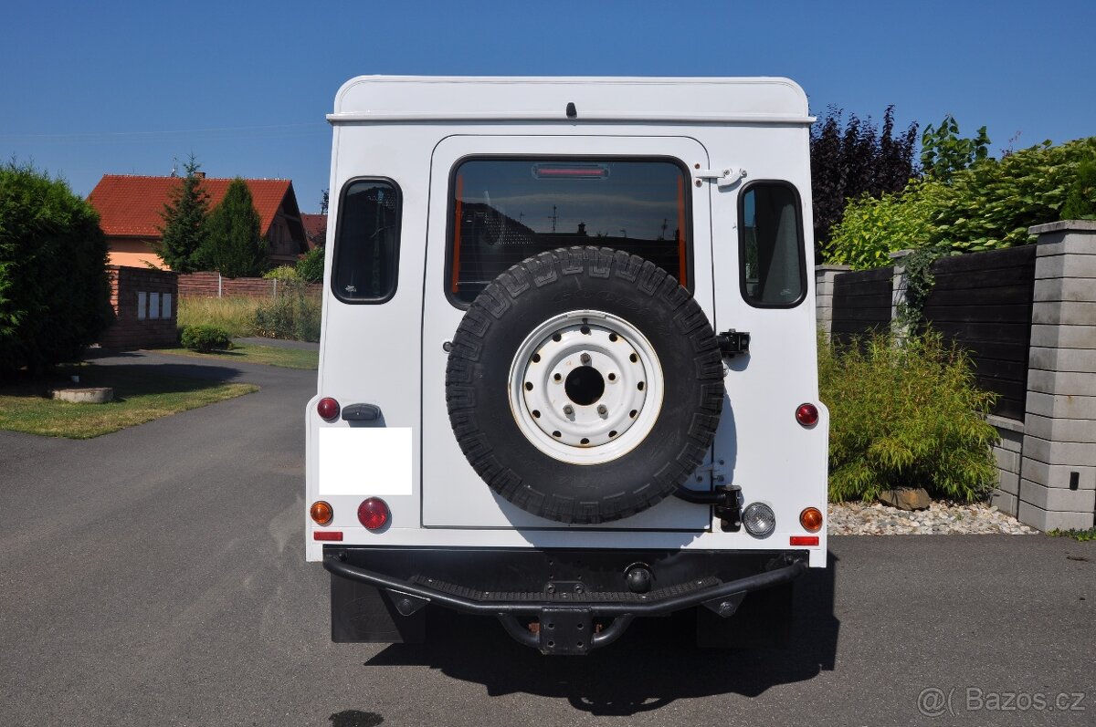 SPECIÁL Landrover Defender, 24 000 km, 1.majitel, 2014