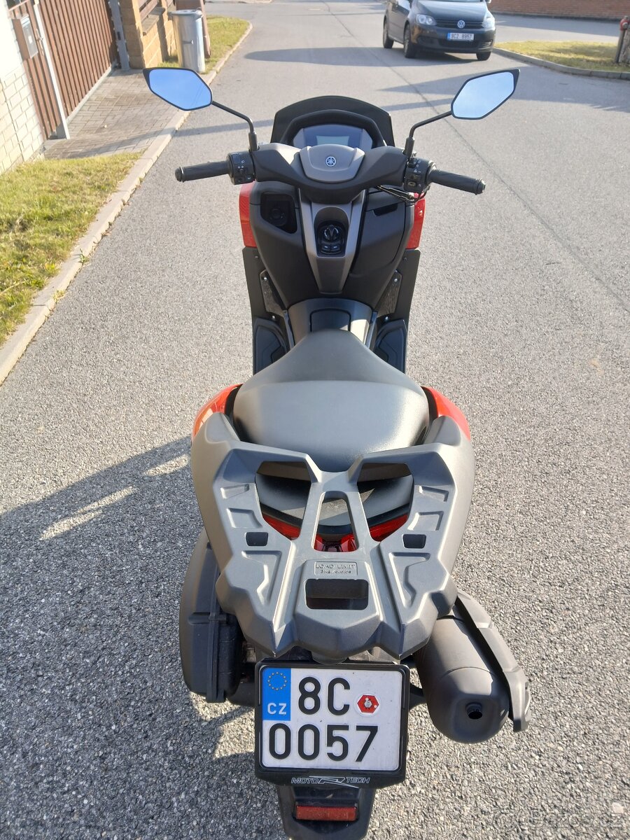 Prodám zánovní skútr Yamaha N Max SEG5 125 - 4
