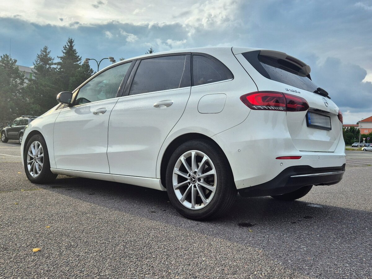 Mercedes-Benz B180 (2019) - 4