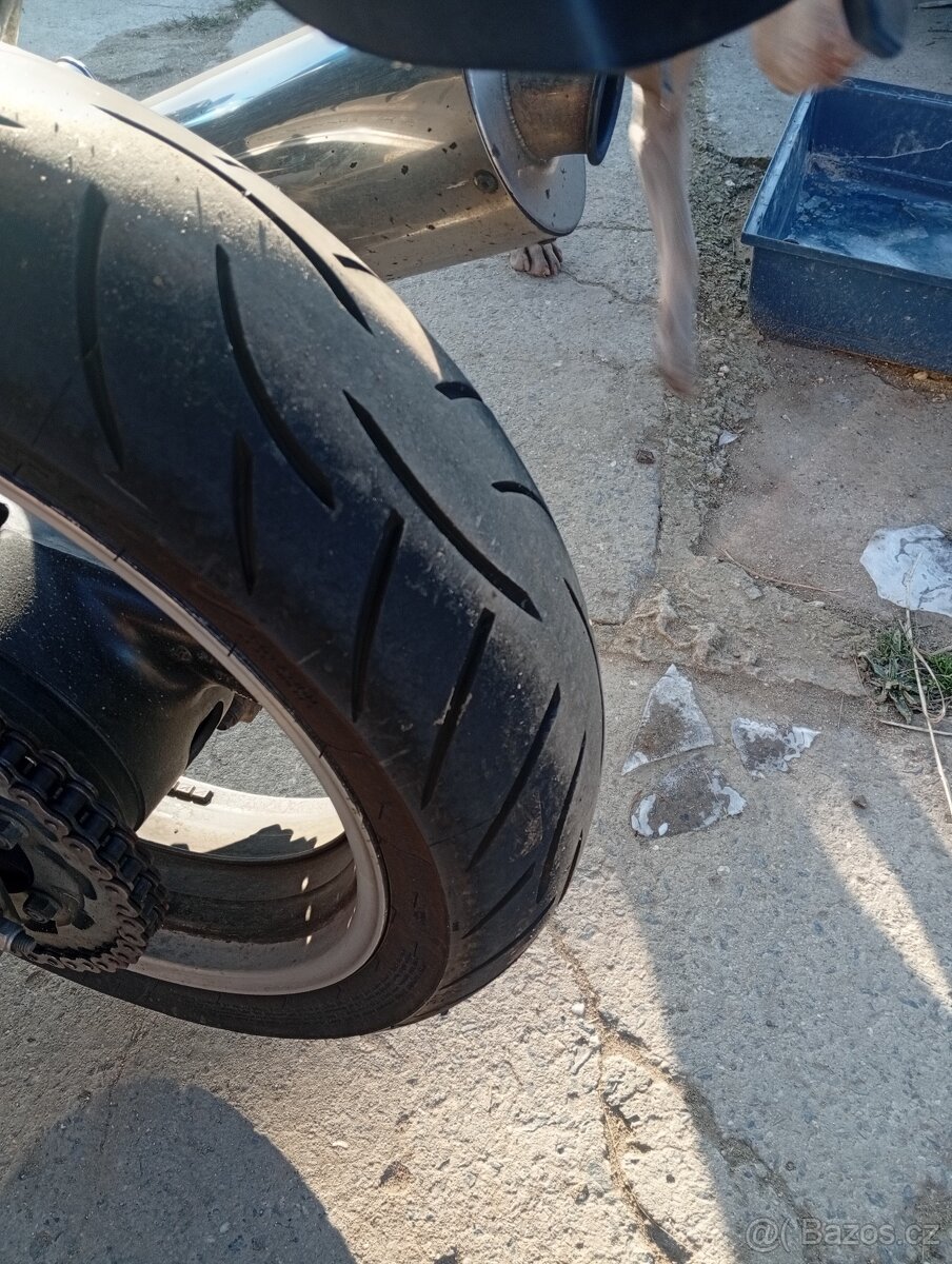 Yamaha Fazer 600 - 4