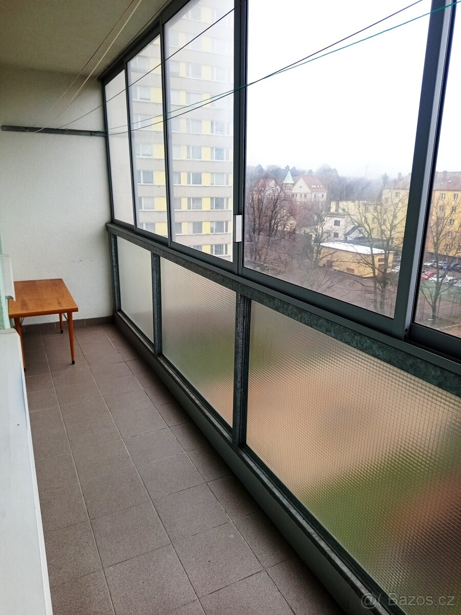 Pronájem bytu 1+1 se zasklenou lodžií,Chrudim, Fibichova ul. - 4