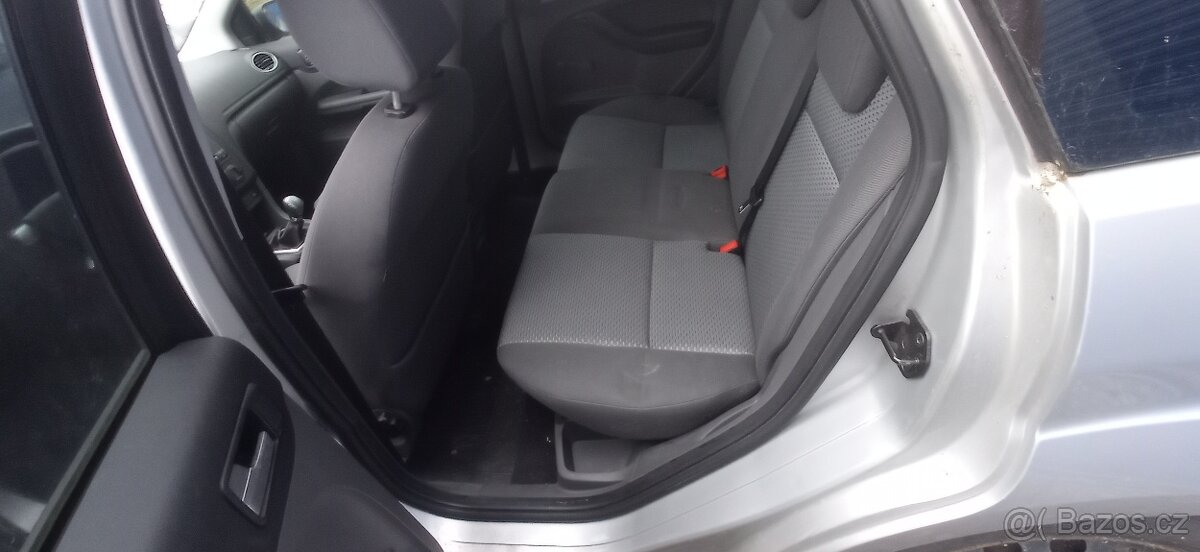 Ford Focus combi II 1.6 Hdi - 4