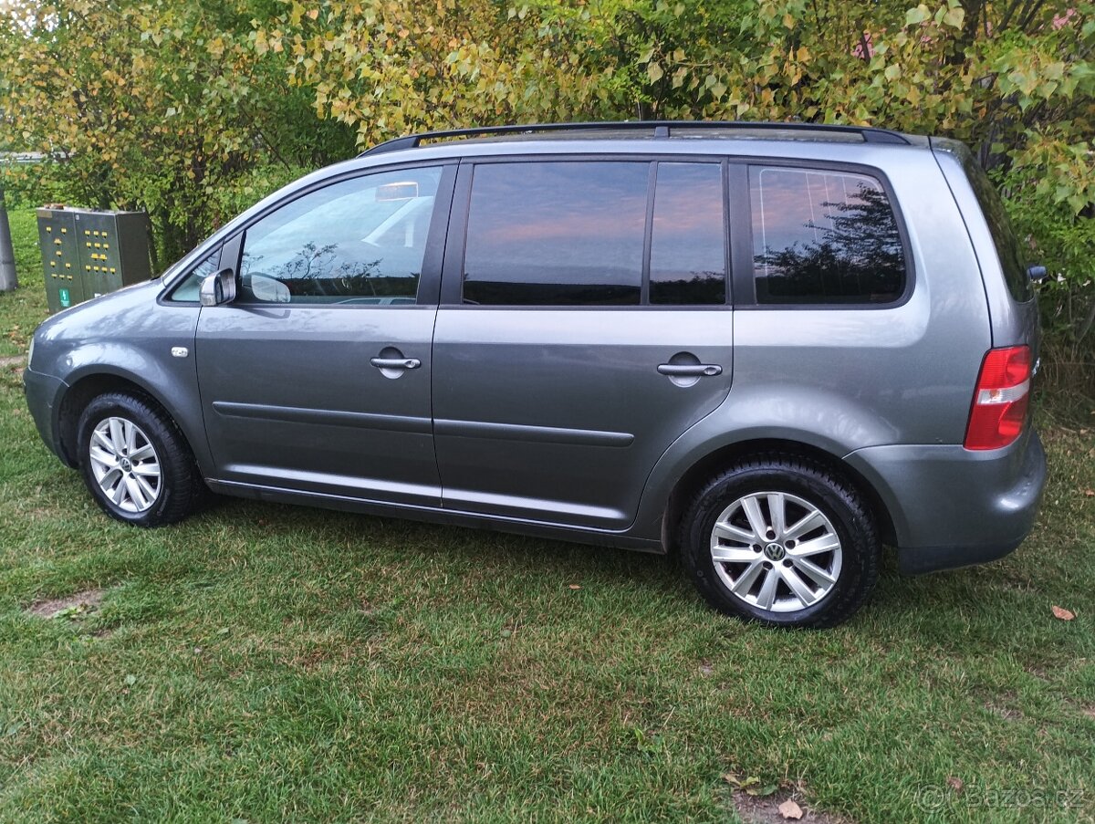 vw Touran 1.9 TDI 77kw bkc - 4