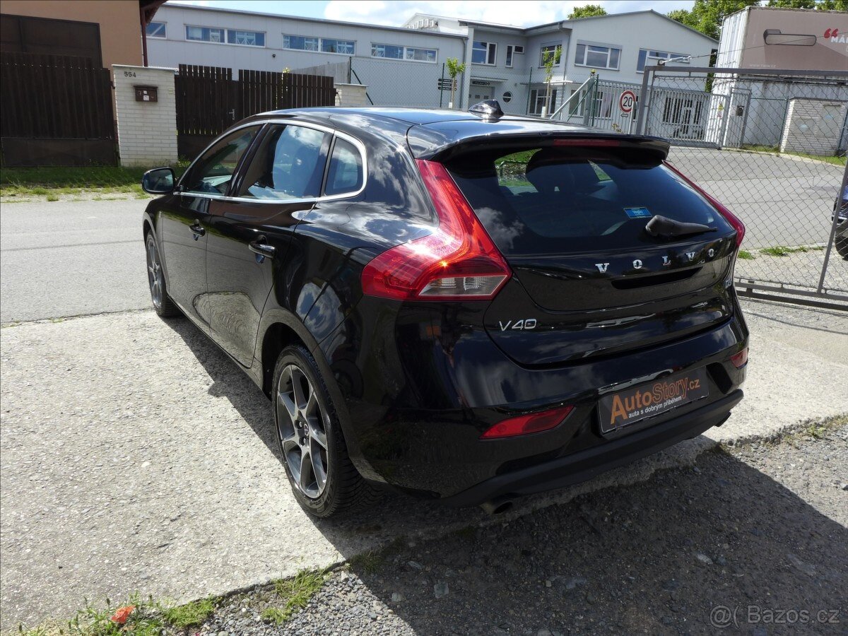 Volvo V40 2,0 D3 110KW OCEAN RACE - 4