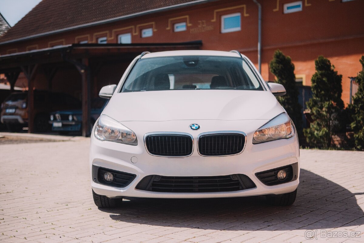 BMW 216D GRAN TOURER F46 - 4