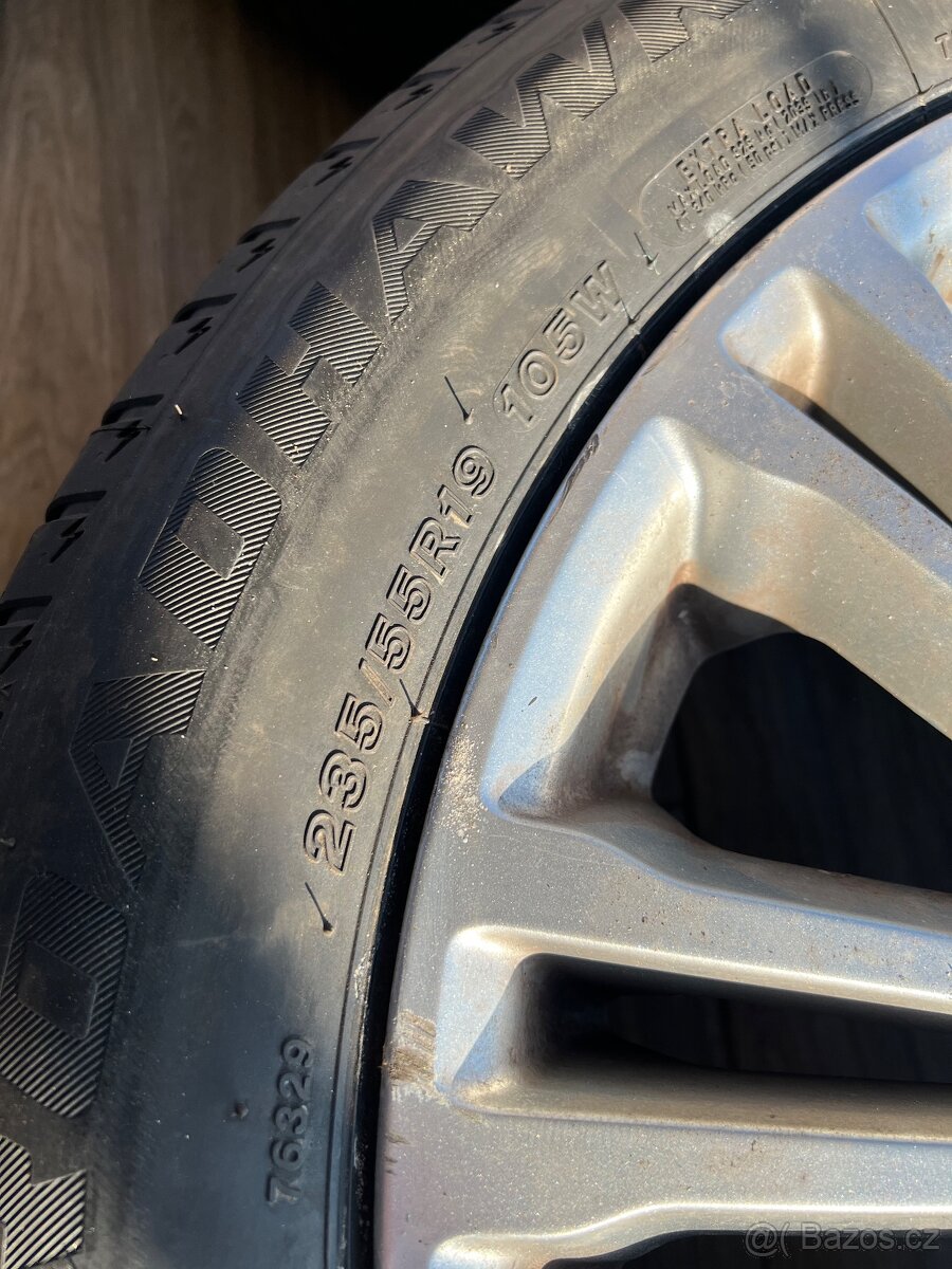 Original Range Rover Evoque 235/55 R19 letní
