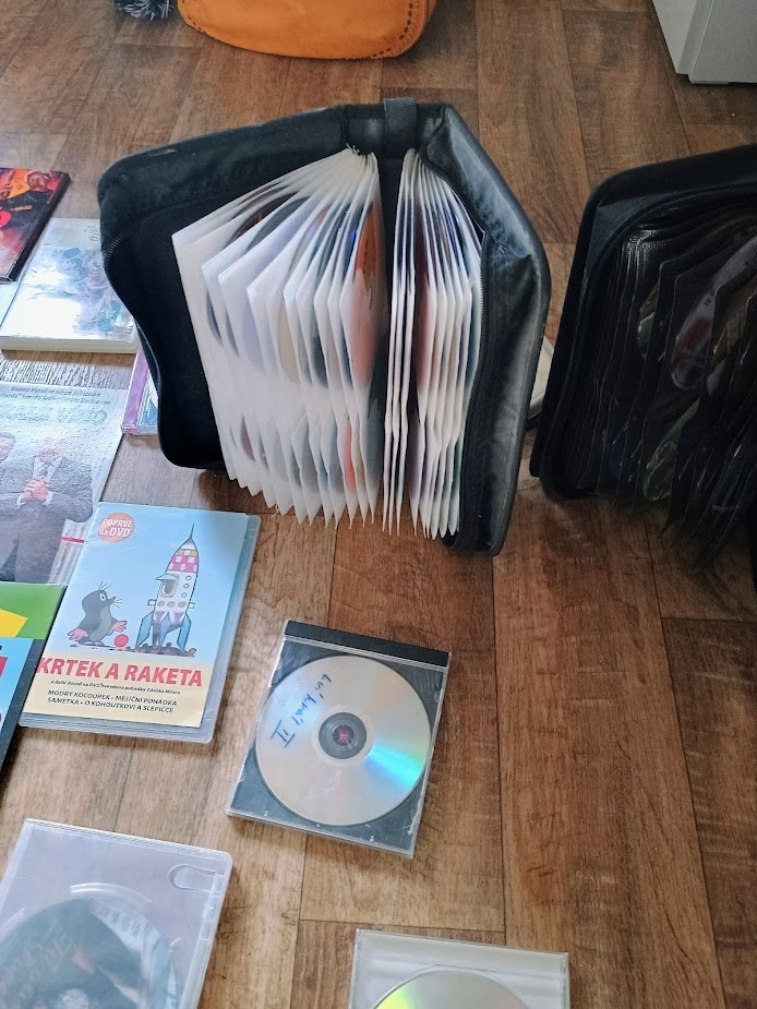 Prodám 206 kusů DVD - různé žánry - 4