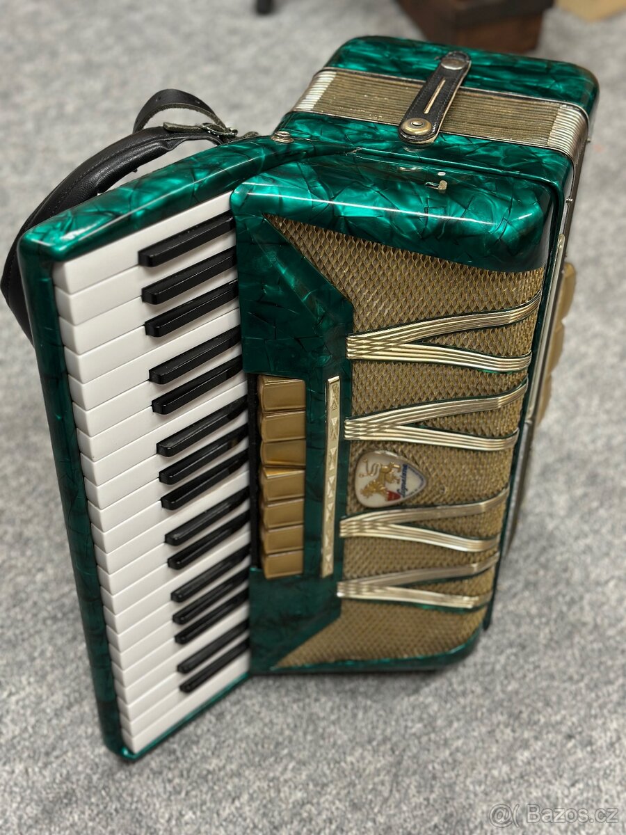 Harmonika, MELODIA VIII. - 4