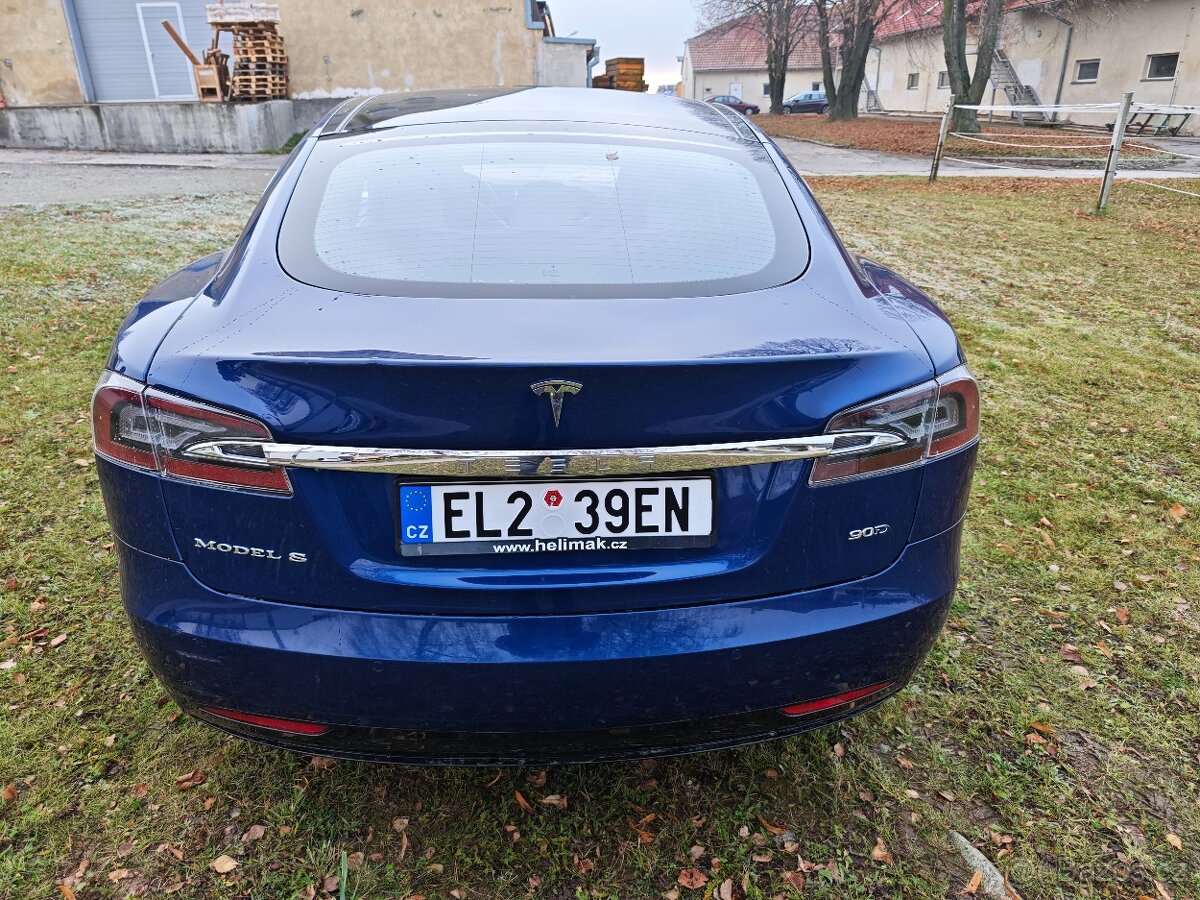 Tesla Model S 90d free charging DPH - 4