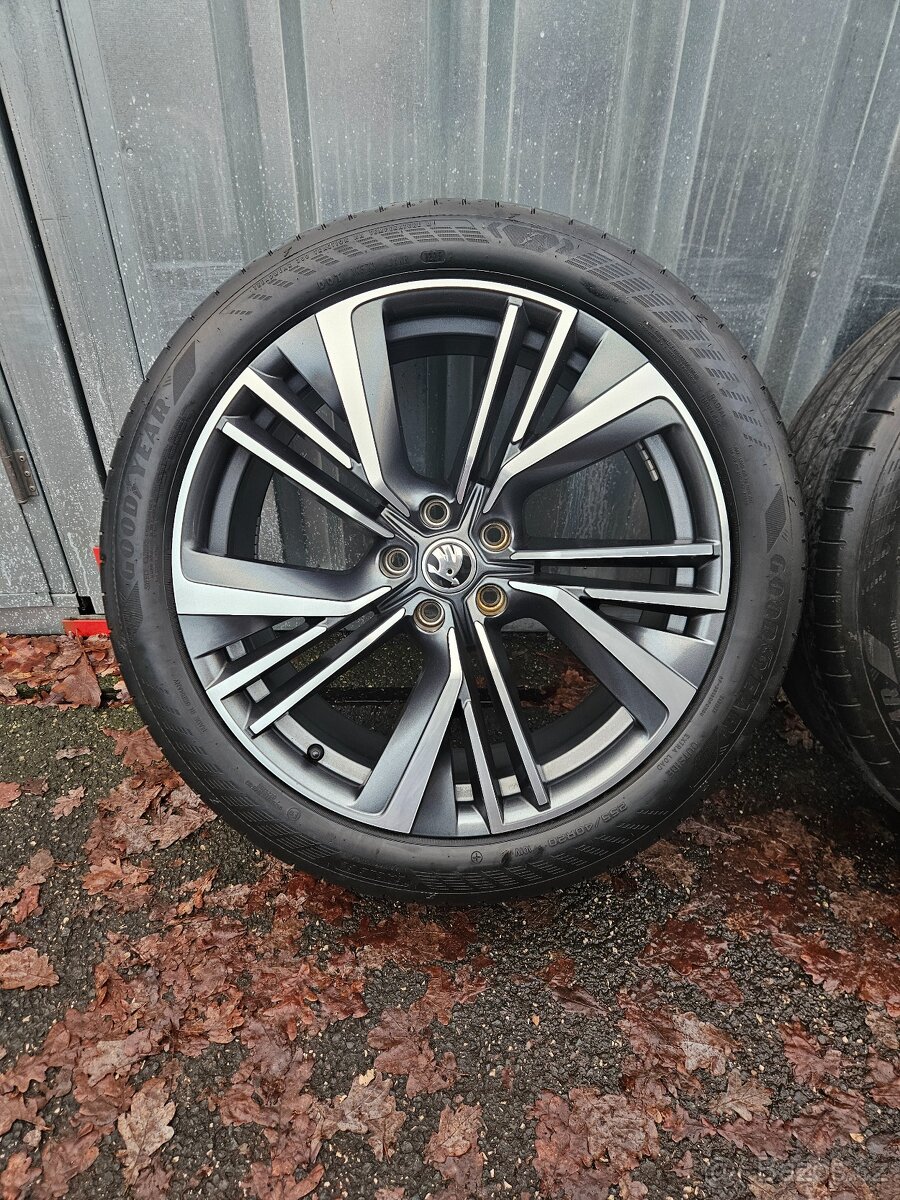 Letní alu kola Ignite 20" Škoda Kodiaq RS 255/40 R20 - 4