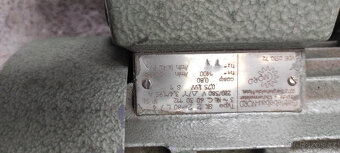 Motor s převodovkou - 4