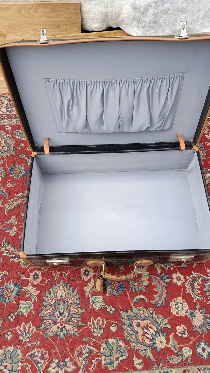 Cestovní kufr retro, černý s lemem - 4