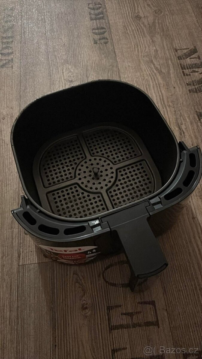Horkovzdušná fritéza Tefal - 4