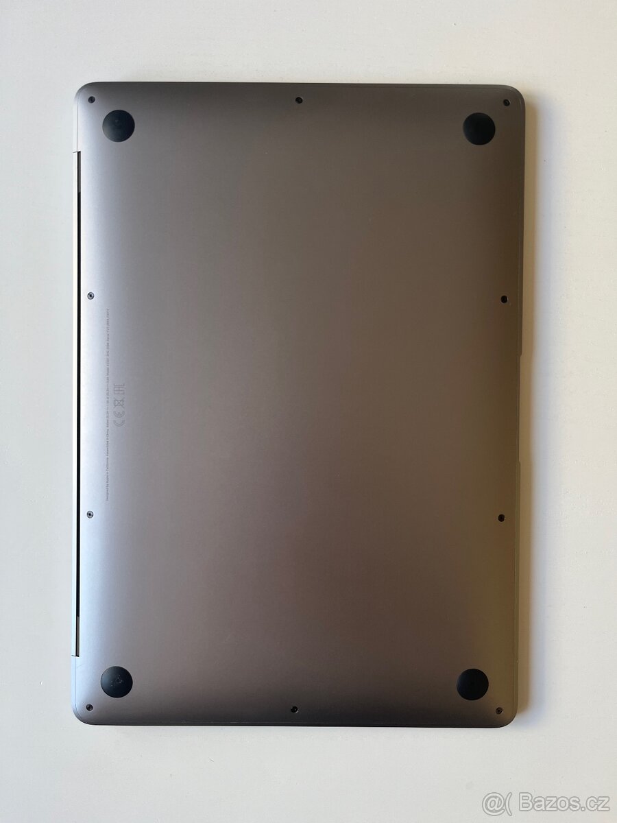 MacBook Air 13'' - M1 / 8 GB RAM / 256 GB - 4