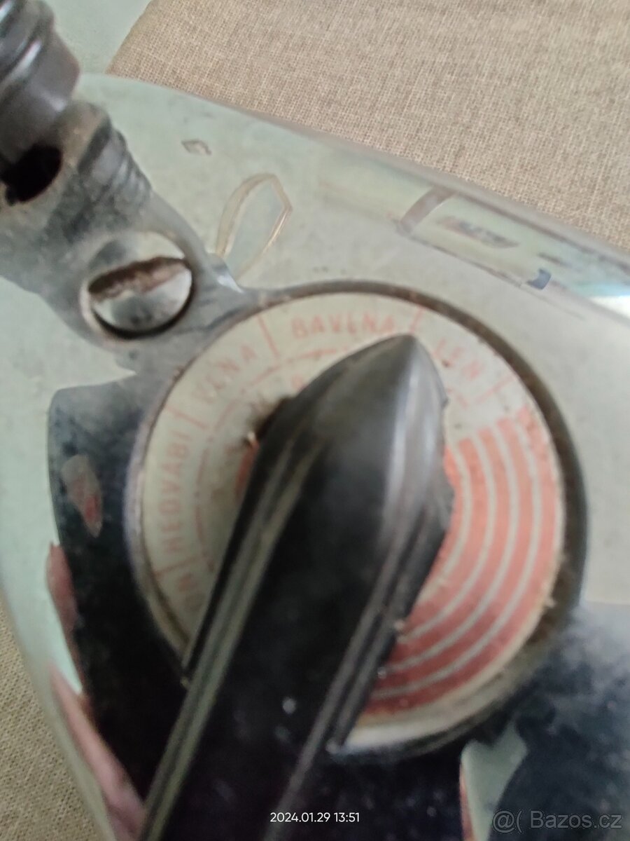 Funkční retro žehličky - 4