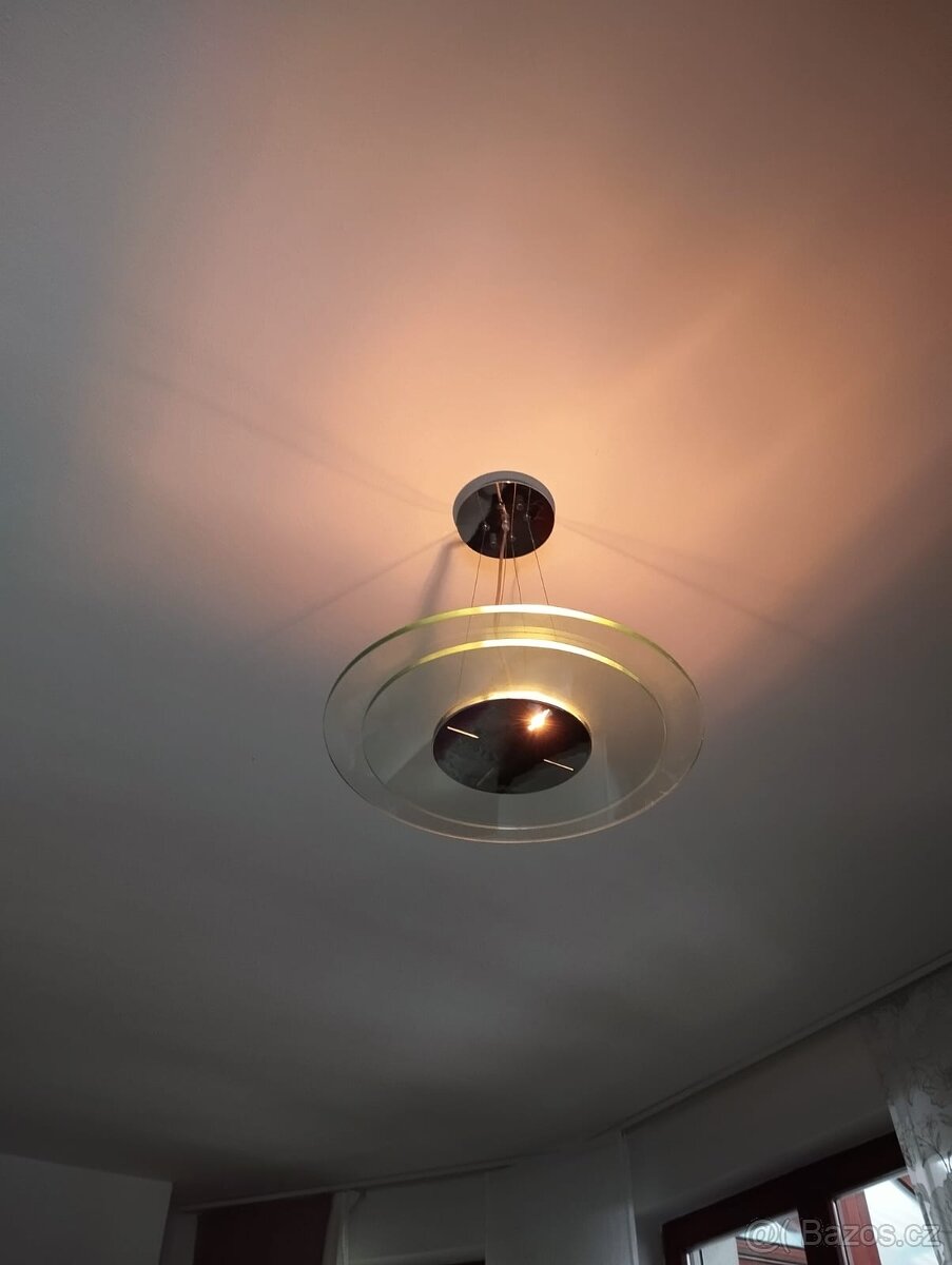 Skleněný lustr - 4