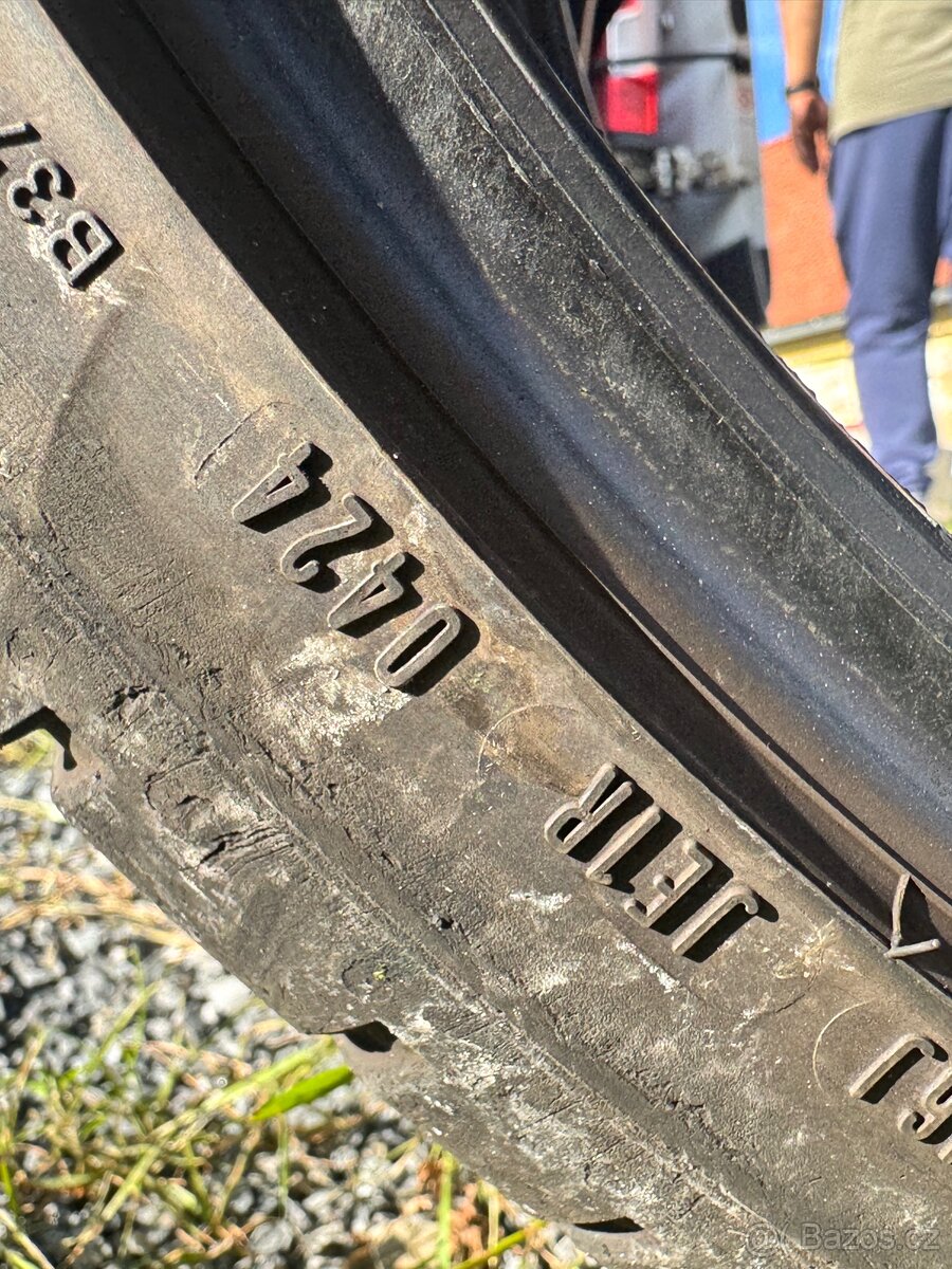 265/30 21 Dunlop 6mm - 4