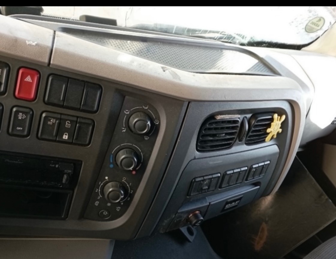 DAF LF 220 - 4