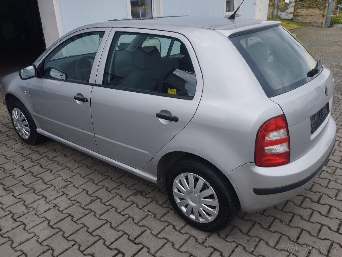 Škoda Fabia sedan - 4