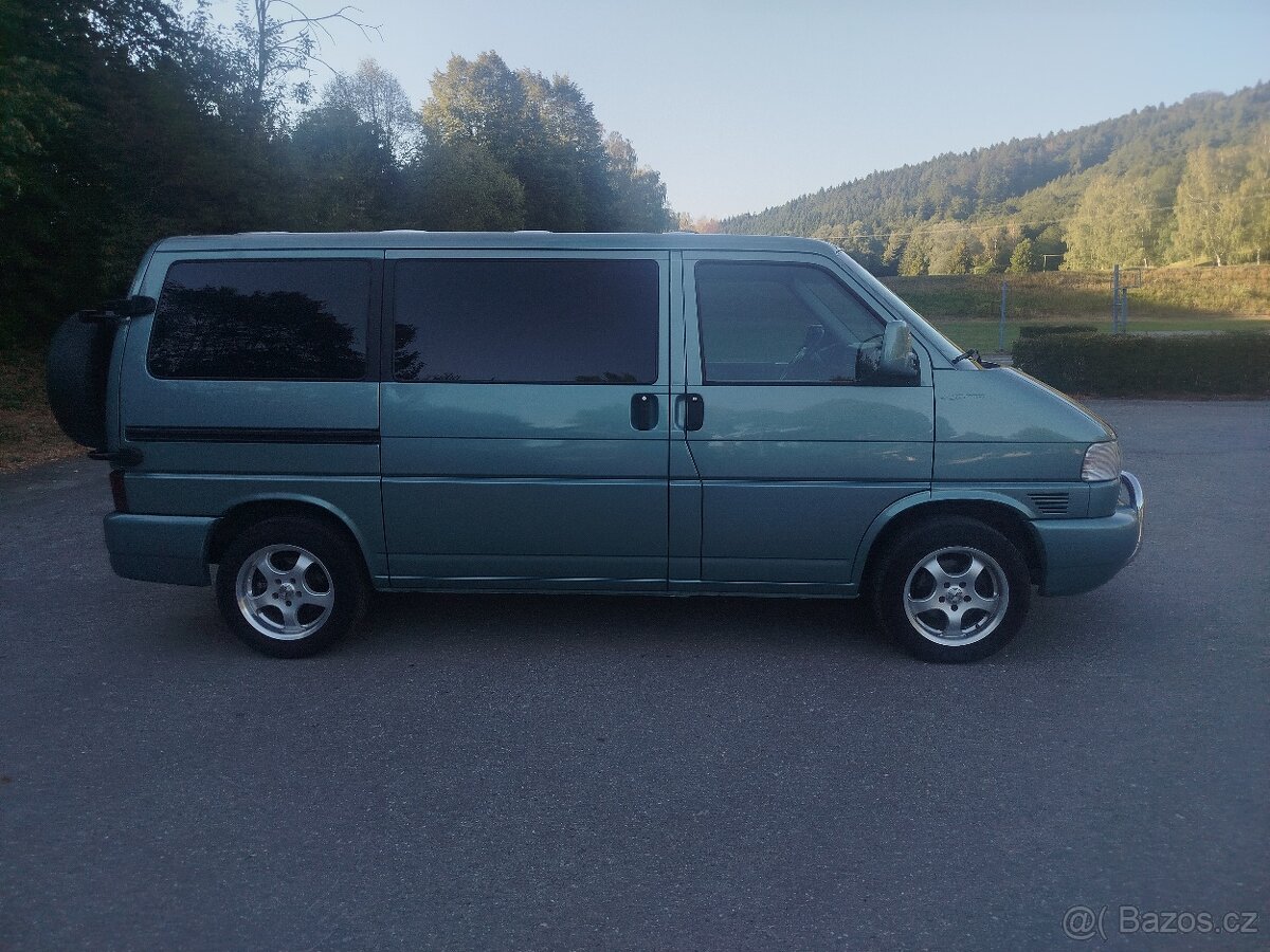 VW Caravelle 2.5 TDI AXL Syncro - 4