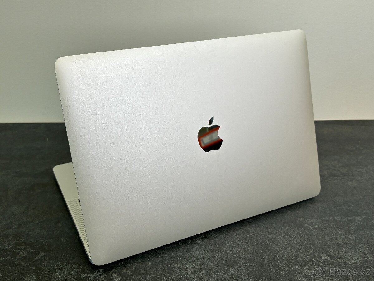 MacBook Pro 13'' 2019 / i5 / 16GB / 256GB SSD - DPH - 4