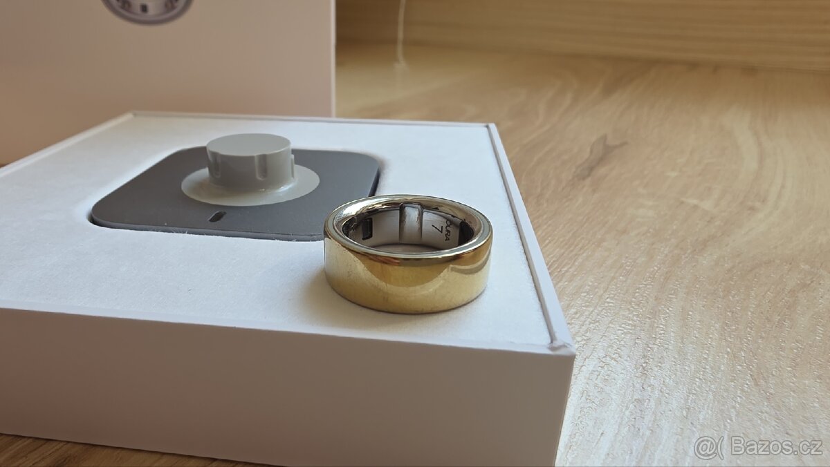 Oura Ring 4 Gold - velikost 7 - 4