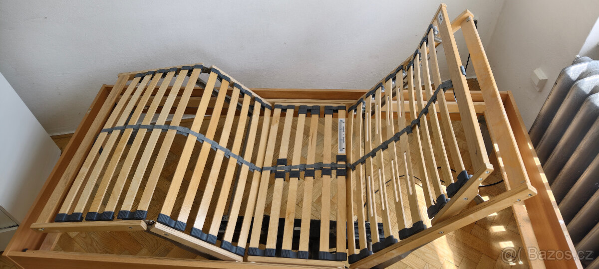 Elektricky polohovatelná postel - 4