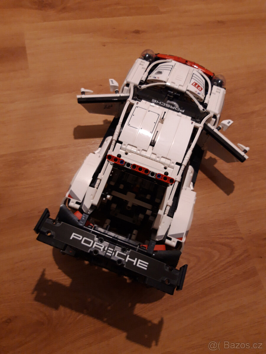 LEGO Technic 42096 Porsche 911 RSR - 4