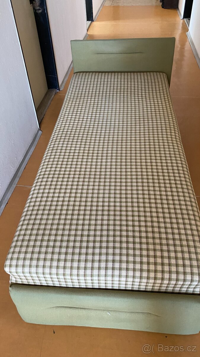 křeslo a postel s úložným prostorem - 4