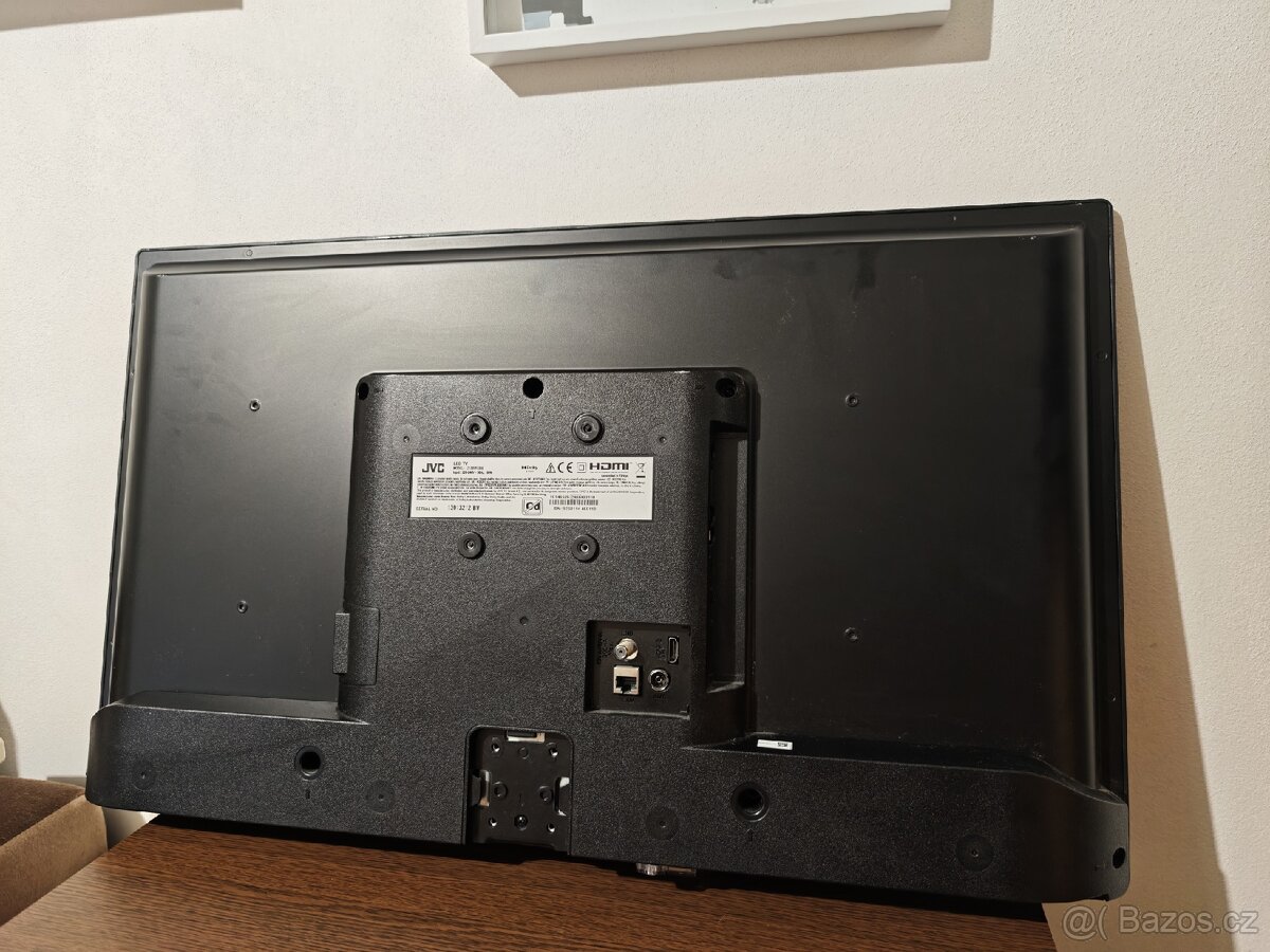 32"(80cm) JVC LT-32VF5305 + držák - 4