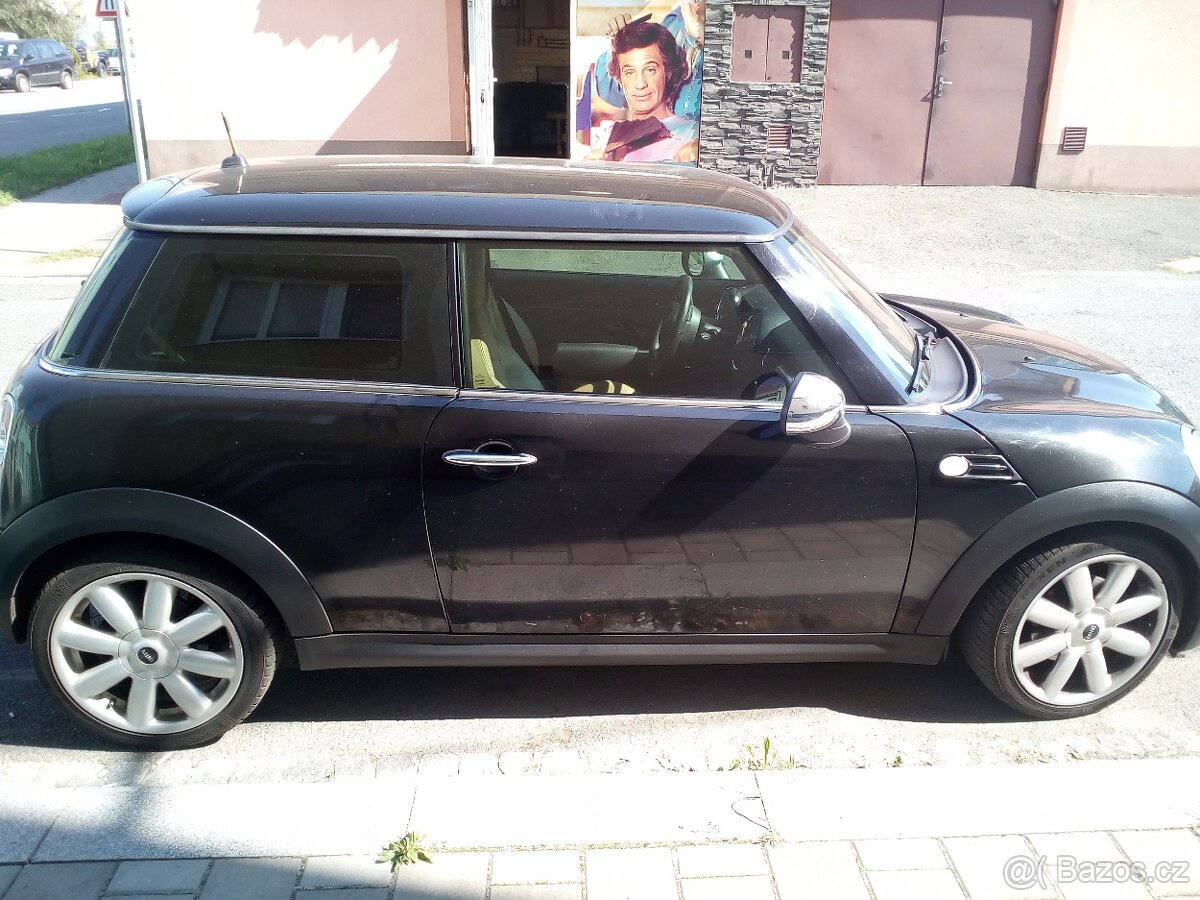 Mini Cooper 1.6d 66kw - 4
