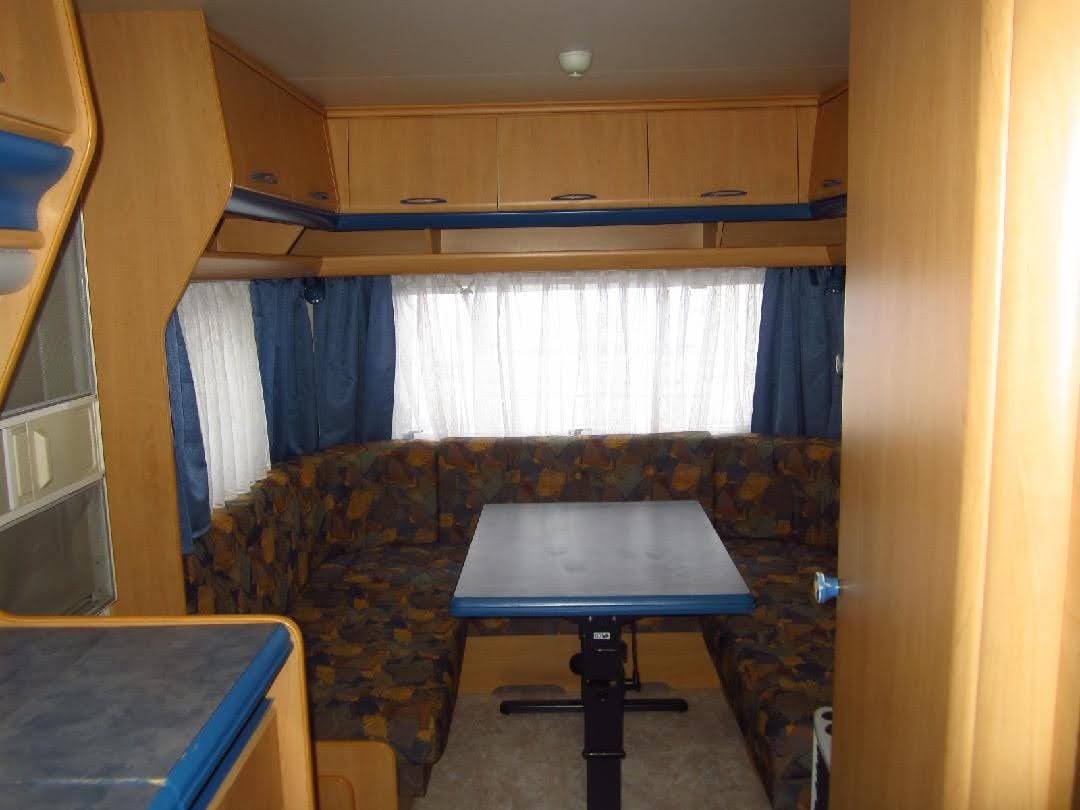 Hobby 450 de luxe UF - 4