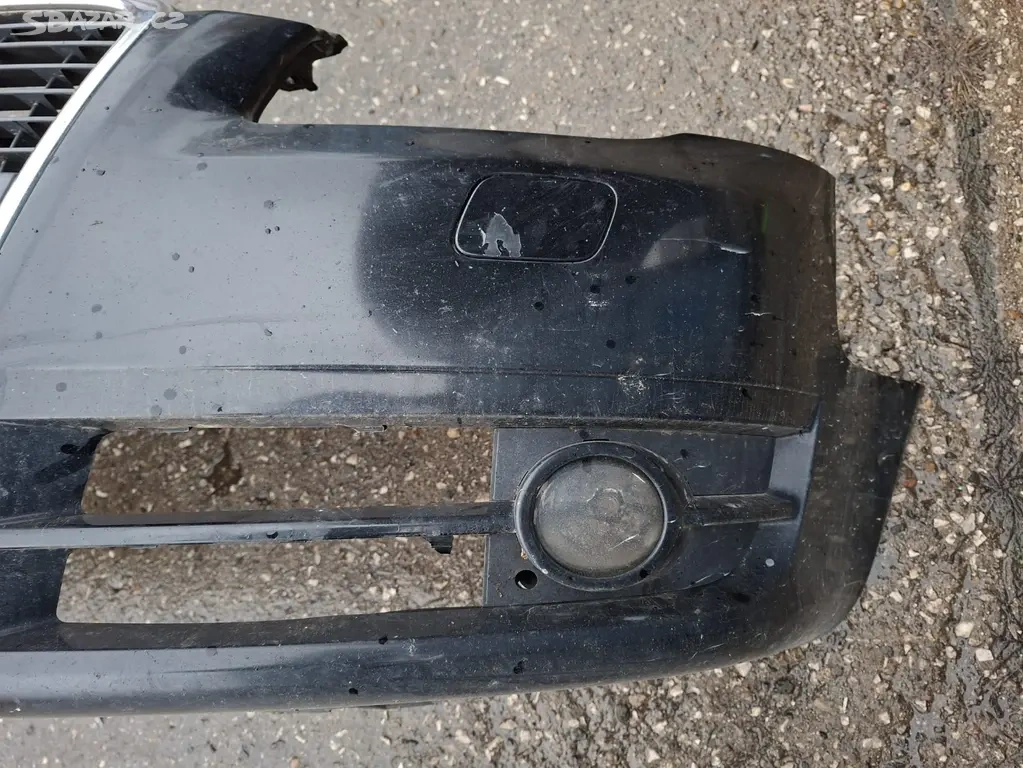 Přední nárazník Audi A4B7 černý - 4
