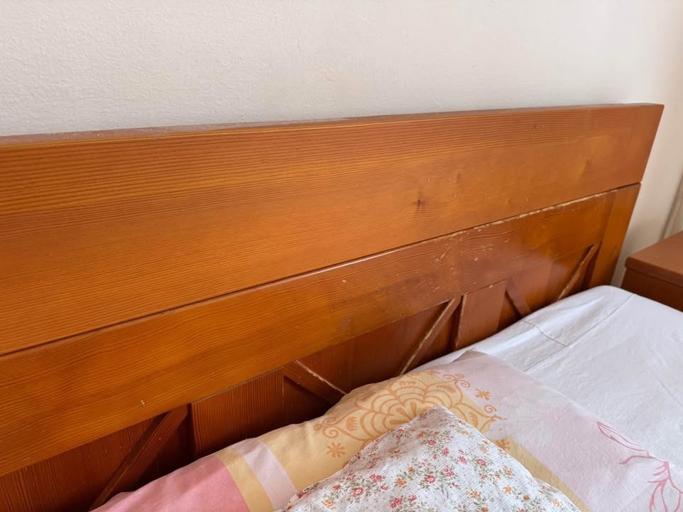 Manželská postel z masivu 200x200 cm od truhláře - 4