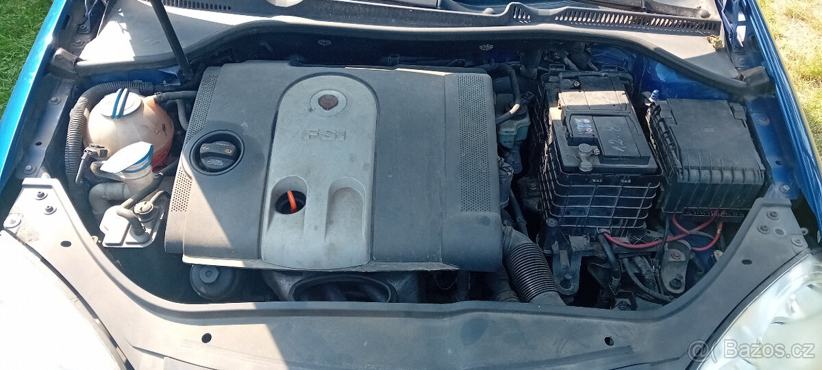 Prodám veškéré díly z totoho vozu VW Golf 1,6 fsi 85kw 2005 - 4