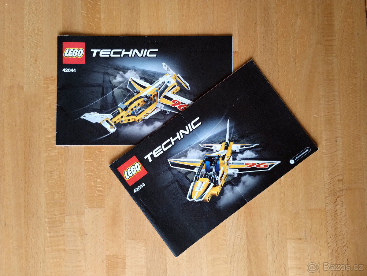 lego 42044 / Technic / Výstavní akrobatická stíhačka - 4