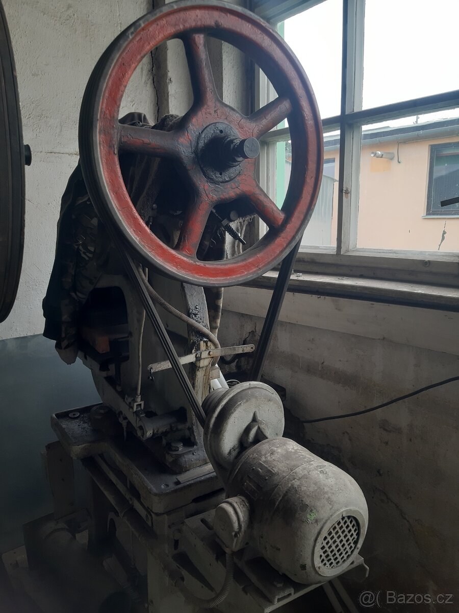 Vystředníkový lis 25 tun - 4