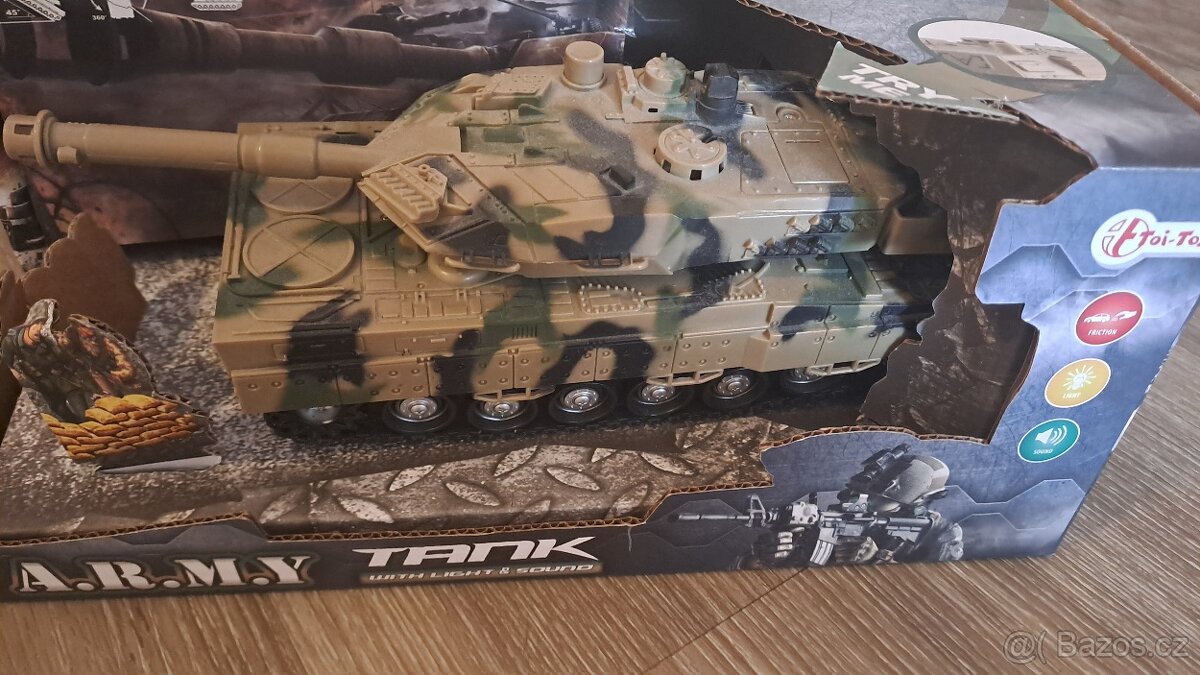 Hračka tank - interaktivní - 4