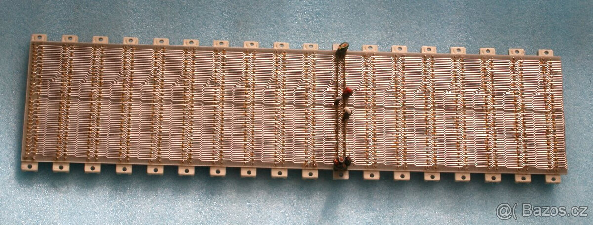 SAPI backplane s DIN konektory - 4