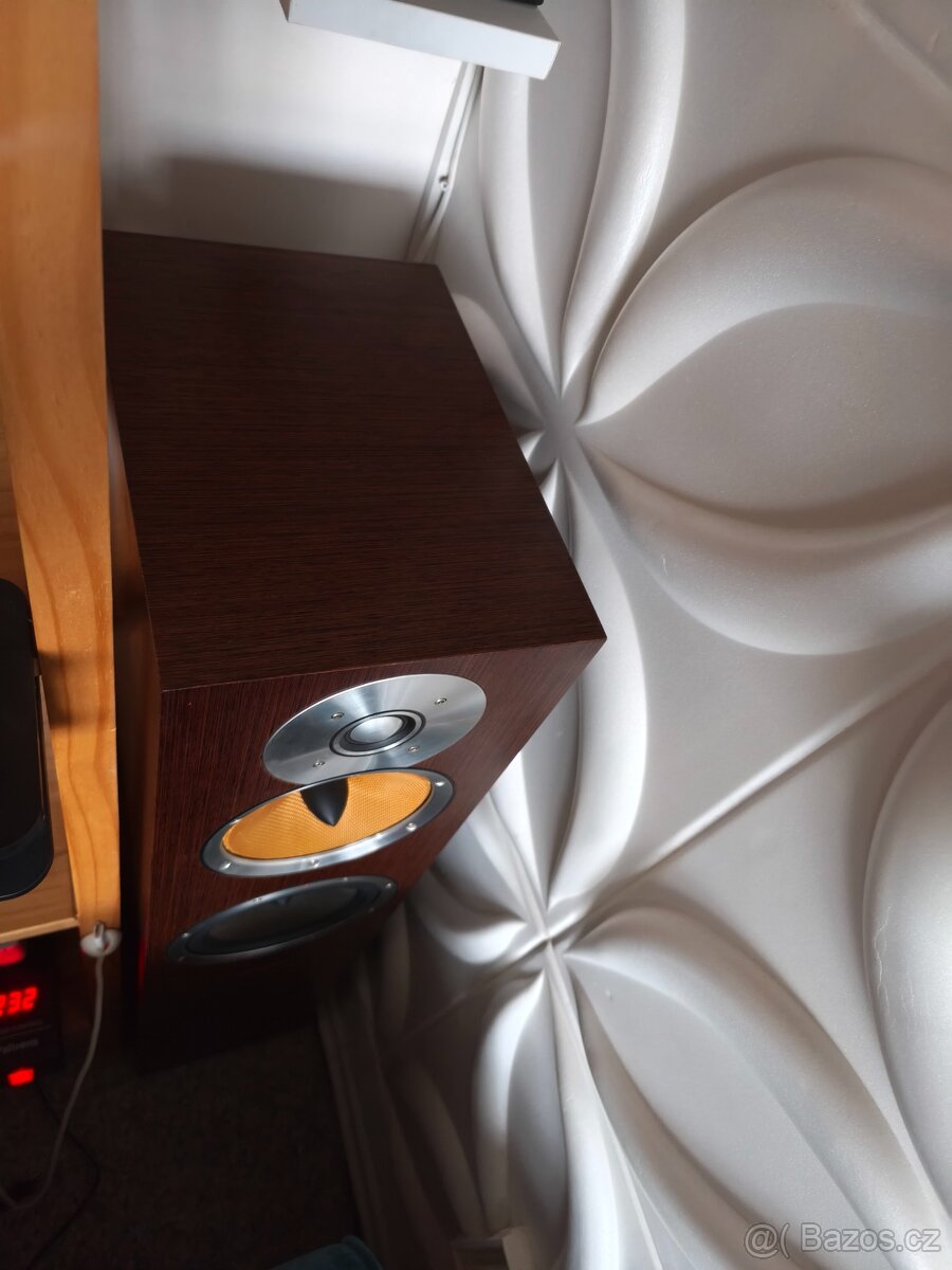 Bowers and Wilkins CM7 - 4