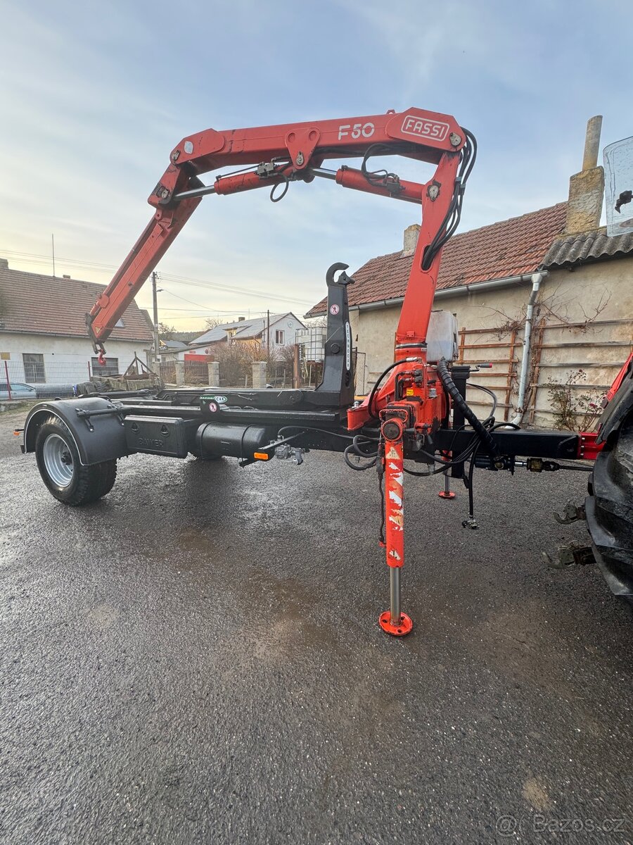 Traktorový nosič kontejnerů - 4