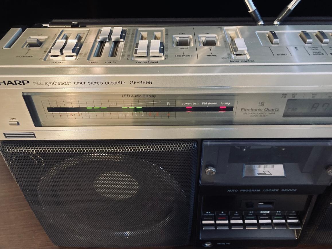 Sharp GF 9595 - super stav - 4