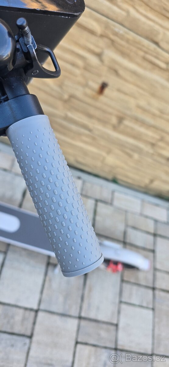 Xiaomi Mi Scooter 3 - 4