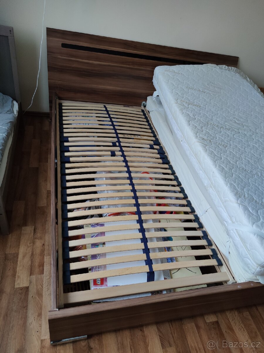 Manželská postel 200x180 s rošty - 4