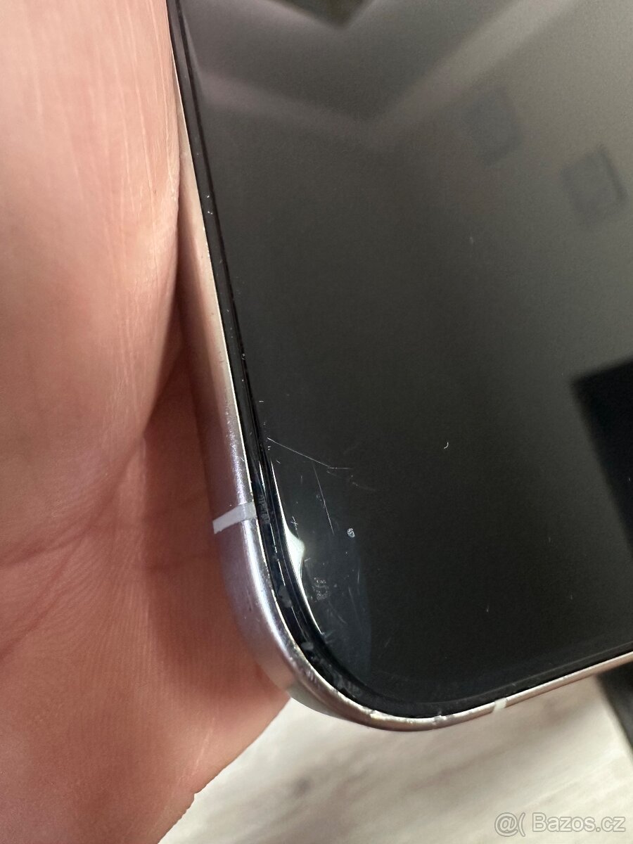 iPhone 15 Pro Max 256gb stříbrný Titan - 4