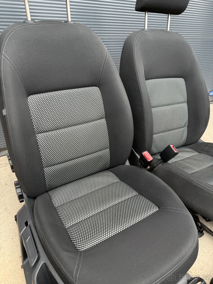 Sedačky Škoda Octavia 2 - 4