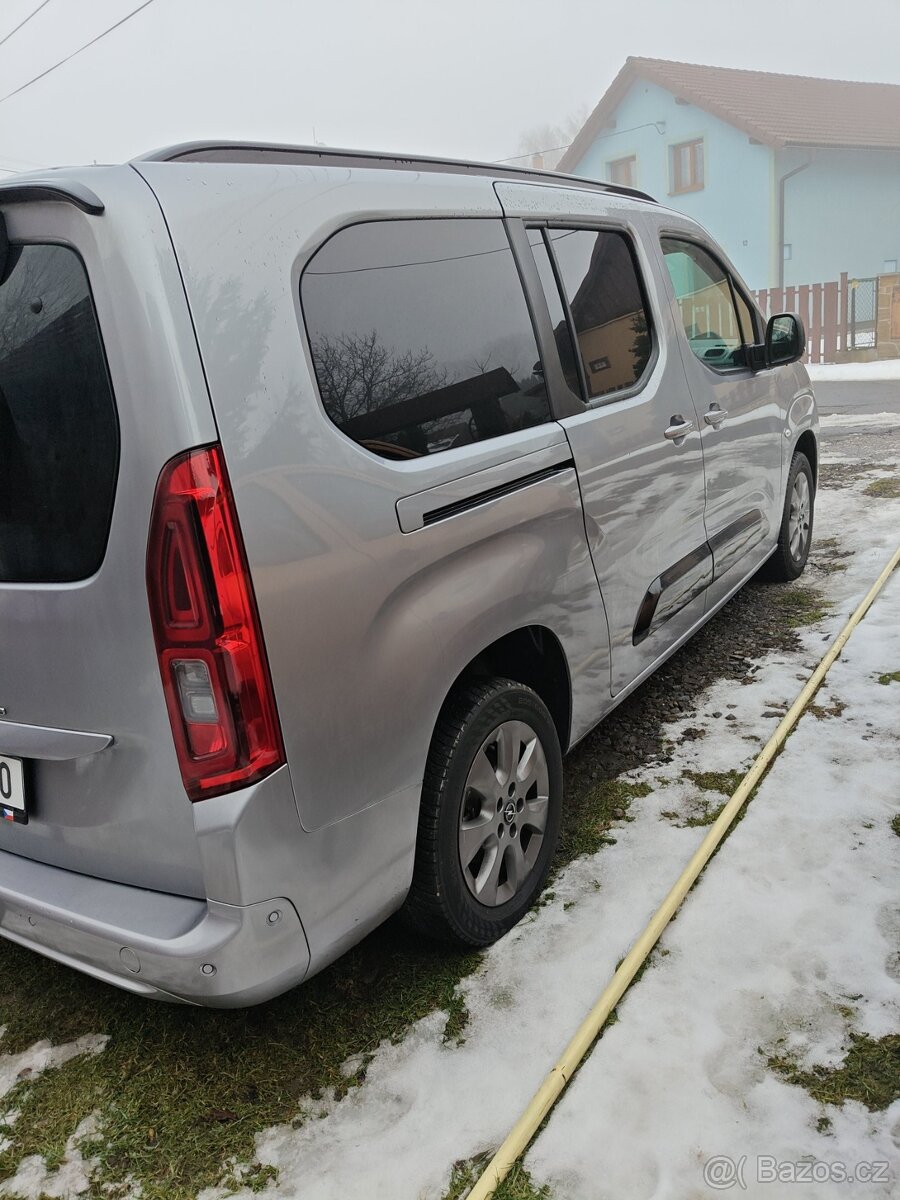 Opel combo xl 7 míst - 4