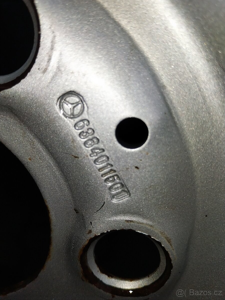 Mercedes Vito 15" , disky + Pirelli 195/70R15C - 4