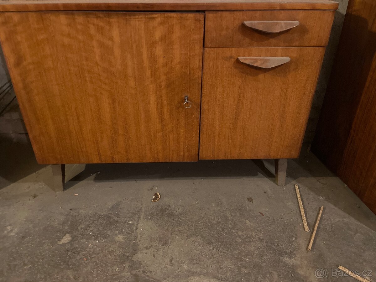 Retro nábytek - 4
